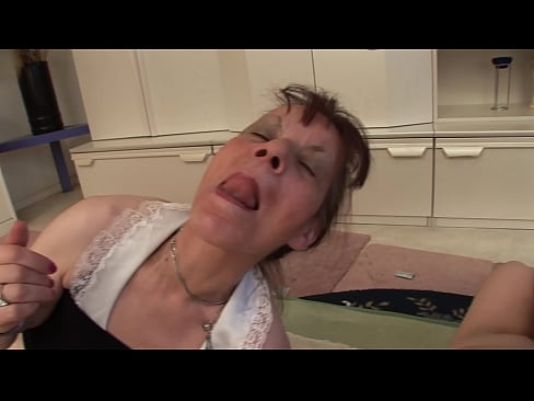 ❤️ Dui nanne è un missiavu anu un trio ❌ Porno anale à noi