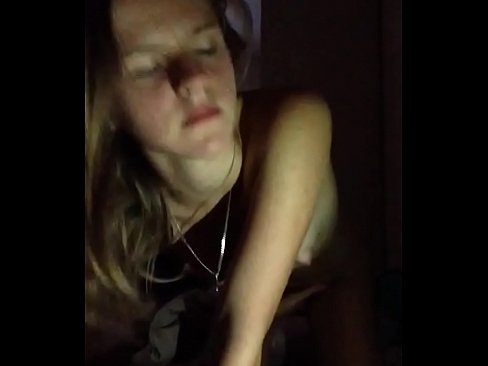 ❤️ Una ragazza si masturba è cums ❌ Porno anale à noi