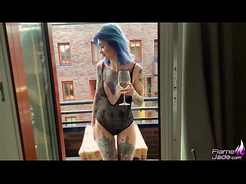 ❤️ Ragazza tremenda chì succhia cù una bocca è cazzo appassionatamente sottu à u celu apertu ❌ Porno anale à noi
